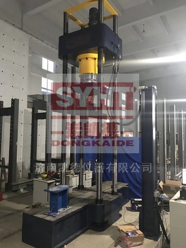 YAW-5000F型微機(jī)控制電液伺服長(zhǎng)柱壓力試驗(yàn)機(jī)